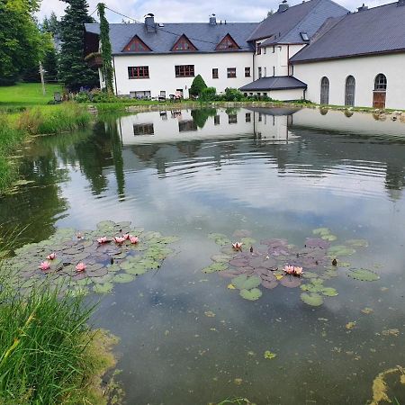 Gasthof-Pension Rotes Haus Обервиезентал Екстериор снимка