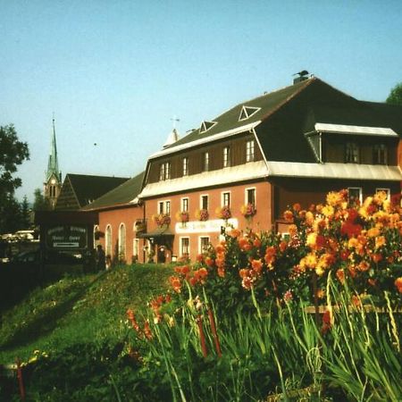 Gasthof-Pension Rotes Haus Обервиезентал Екстериор снимка